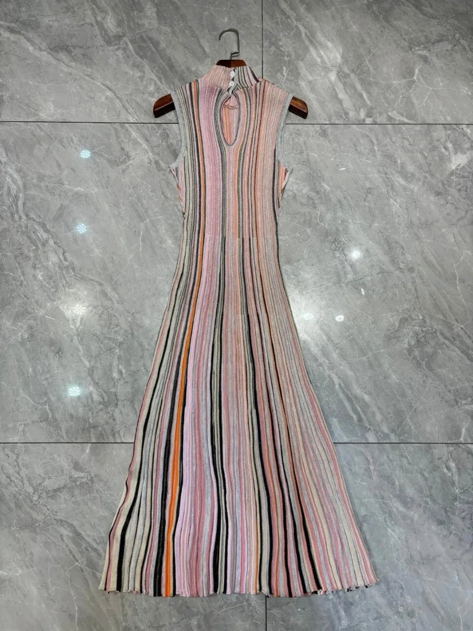 QMQA Fashion Women's Gradient Stripes Design Dresses V Neck High Waist Long Sleeve Elegant Party Dress Female Spring New 1A116